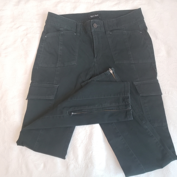 White House Black Market Pants - WHBM dark green skinny cargo pants
